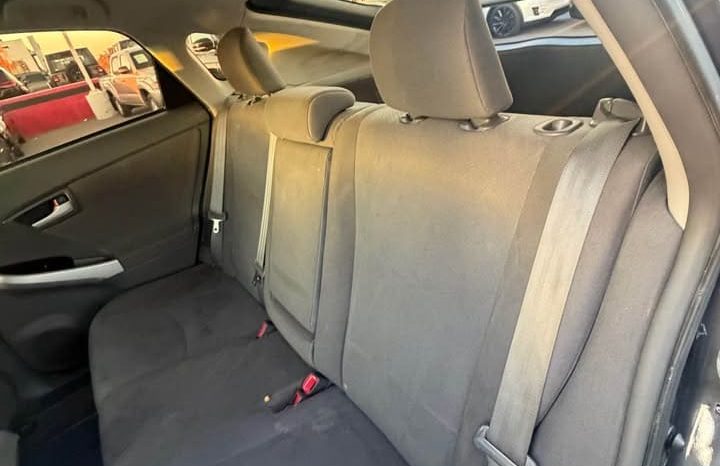 
								2011 Toyota prius full									