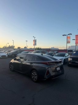 
										2017 Toyota prius prime Advanced full									