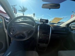
										2007 Chrysler town & country full									