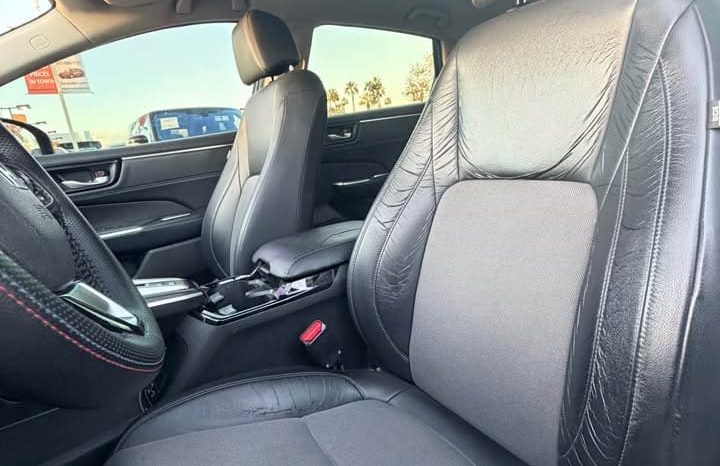 
								2018 Honda Clarity Plug-in Hybrid full									