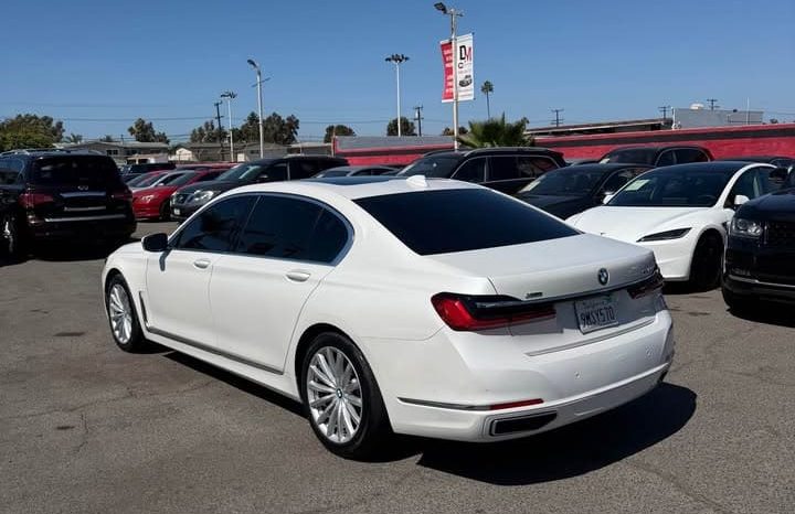 
								2020 BMW 7 series 740i xDrive Sedan 4D full									