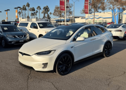 
										2018 Tesla model x 75D Sport Utility 4D full									