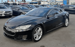 2016 Tesla model s 70 Sedan 4D