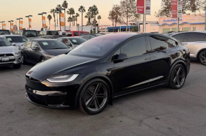 2022 Tesla model x Long Range Sport Utility 4D