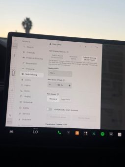 
										2021 Tesla model s Plaid Sedan 4D full									