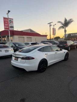 
										2021 Tesla model s Plaid Sedan 4D full									