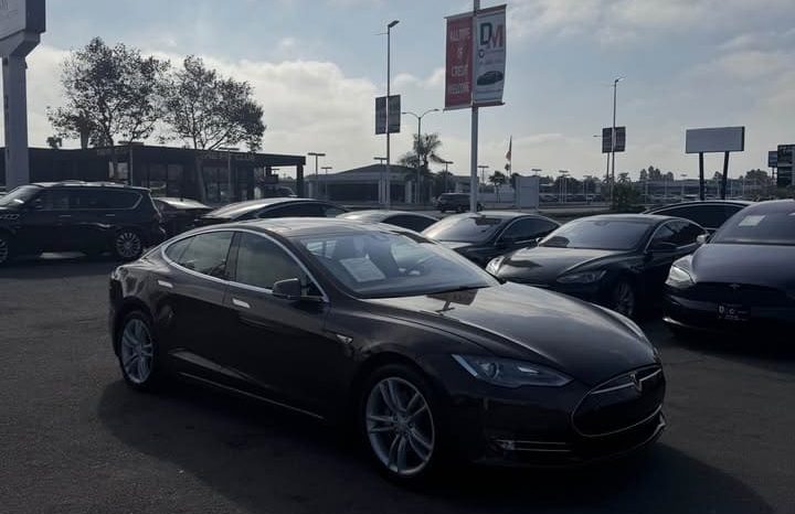 
								2014 Tesla model s 85 Sedan 4D full									