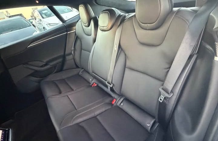 
								2021 Tesla model s Plaid Sedan 4D full									