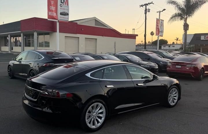
								2018 Tesla model s 75D Sedan 4D full									
