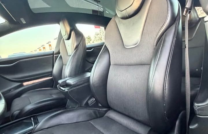 
								2018 Tesla model s 75D Sedan 4D full									