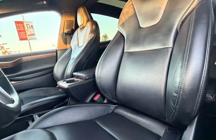
								2020 Tesla model x Long Range Plus Sport Utility 4D full									