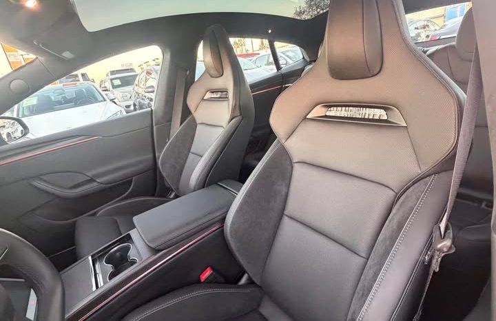 
								2026 Tesla model s Plaid Sedan 4D full									