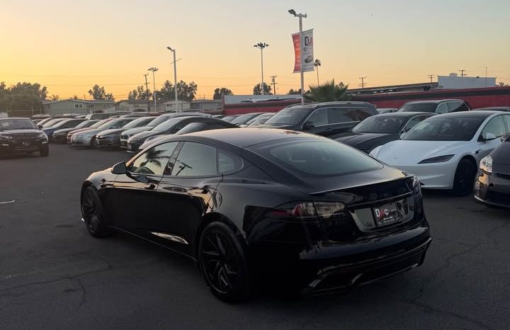 
								2026 Tesla model s Plaid Sedan 4D full									
