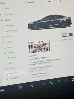 
										2026 Tesla model s Plaid Sedan 4D full									