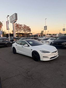 
										2021 Tesla model s Plaid Sedan 4D full									