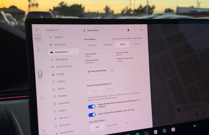 
								2026 Tesla model x Plaid Sport Utility 4D full									