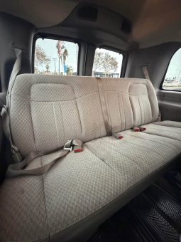 
										2006 Chevrolet express 2500 passenger full									