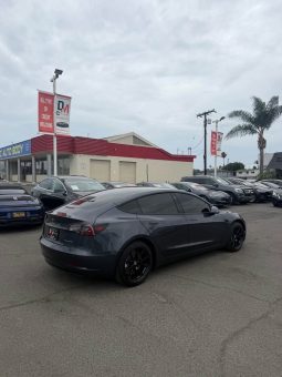
										2021 Tesla model 3 Long Range Sedan 4D full									