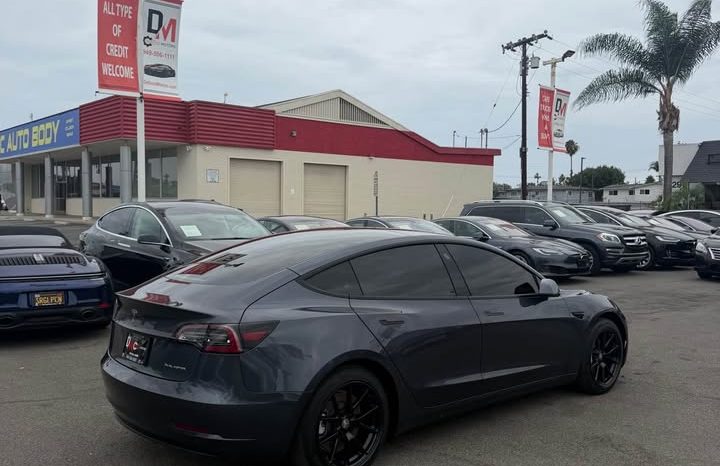 
								2021 Tesla model 3 Long Range Sedan 4D full									