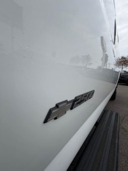 
										2006 Chevrolet express 2500 passenger full									