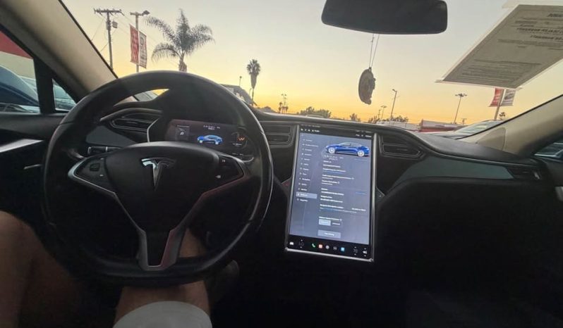 
								2015 Tesla model s 70D Sedan 4D full									