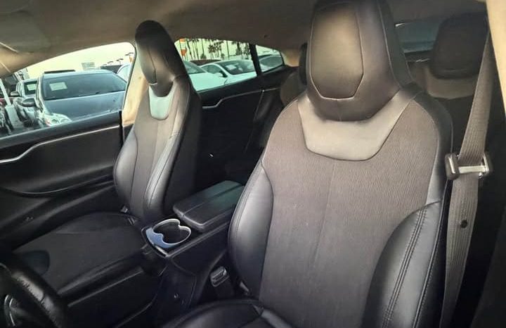 
								2015 Tesla model s 70D Sedan 4D full									