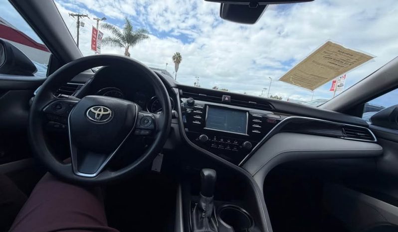 
								2018 Toyota camry full									
