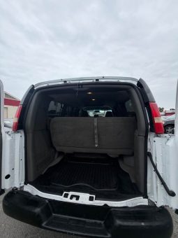 
										2006 Chevrolet express 2500 passenger full									