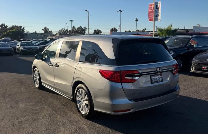 
								2021 Honda odyssey full									