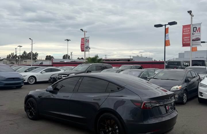 
								2021 Tesla model 3 Long Range Sedan 4D full									
