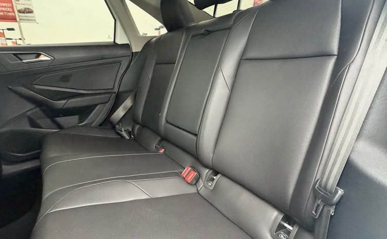 
								2020 Volkswagen jetta full									