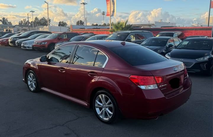 
								2013 Subaru legacy full									