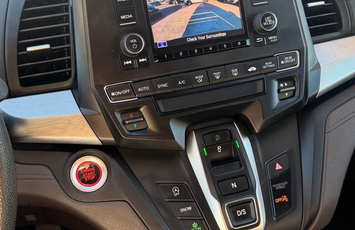 
								2021 Honda odyssey full									