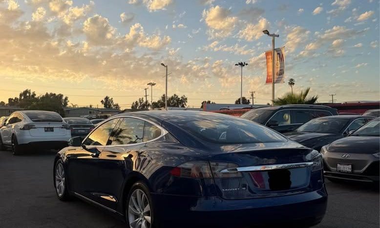 
								2017 Tesla model s 75D Sedan 4D full									