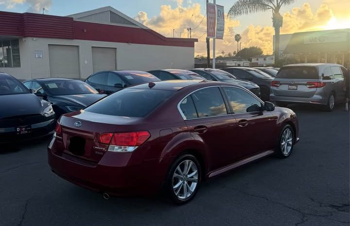 
								2013 Subaru legacy full									