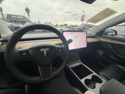 
										2021 Tesla model 3 Long Range Sedan 4D full									
