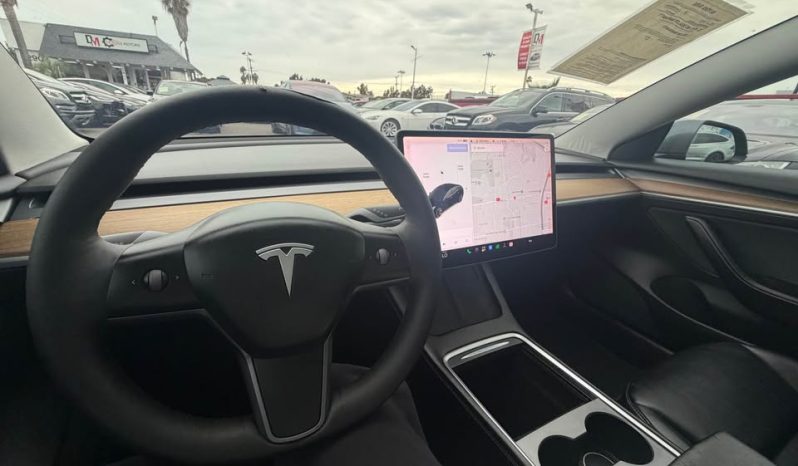 
								2021 Tesla model 3 Long Range Sedan 4D full									