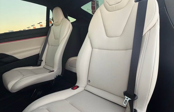 
								2026 Tesla model x Plaid Sport Utility 4D full									