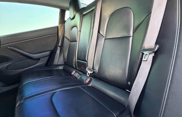 
								2018 Tesla Model 3 full									