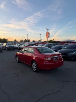 
										2011 Toyota corolla full									