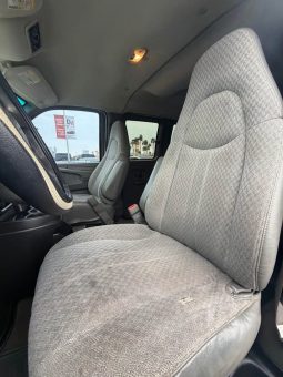 
										2006 Chevrolet express 2500 passenger full									
