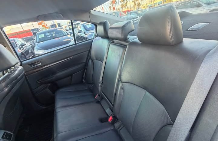 
								2013 Subaru legacy full									