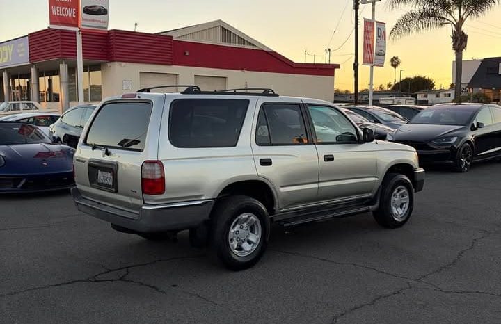 
								2000 Toyota 4runner full									