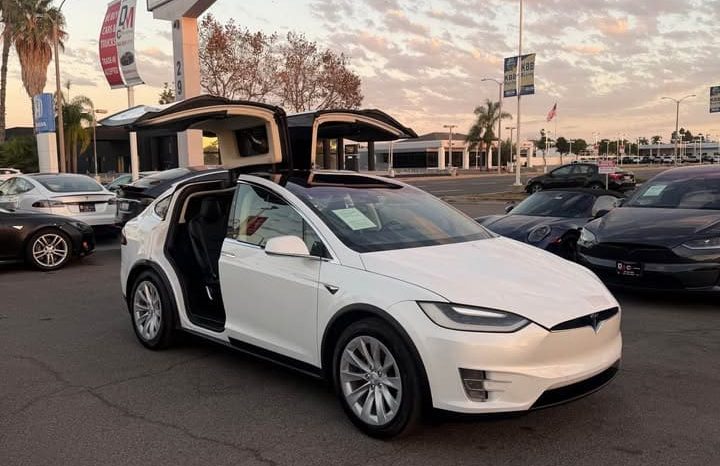 
								2016 Tesla model x 75D Sport Utility 4D full									