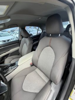 
										2018 Toyota camry full									