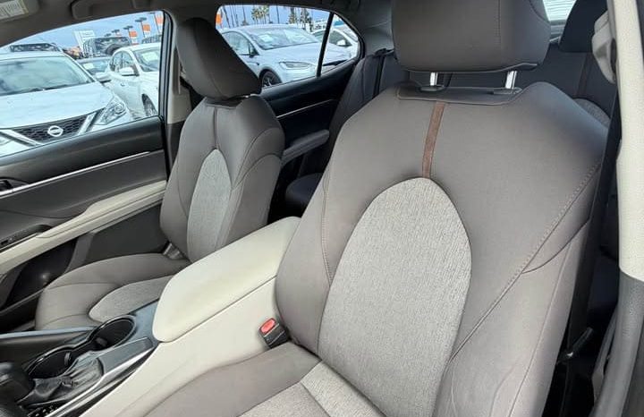 
								2018 Toyota camry full									