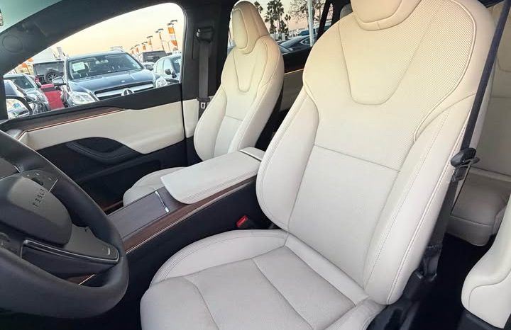 
								2026 Tesla model x Long Range Sport Utility 4D full									