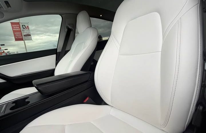 
								2021 Tesla model y Performance Sport Utility 4D full									