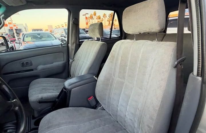 
								2000 Toyota 4runner full									