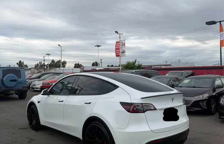 
								2021 Tesla model y Performance Sport Utility 4D full									